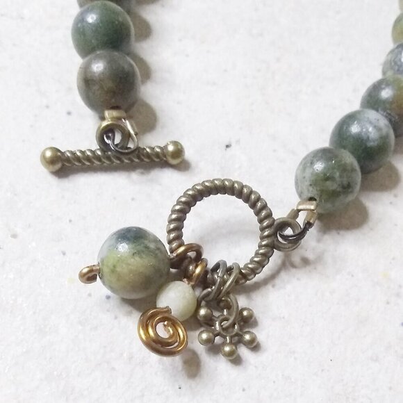 Celtic Knot & Green Jasper Beaded Toggle Bracelet. Pagan. Nordic. Earth Mother. - Picture 3 of 8